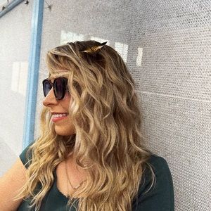 Meet your Posher, Samantha